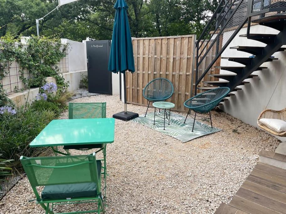 Bulle De Detente Avec Jacuzzi Saint-Martin-de-Londres Εξωτερικό φωτογραφία
